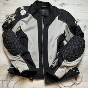 A women's Scorpion EXO motorcycle jacket mrsp$350…EUC!